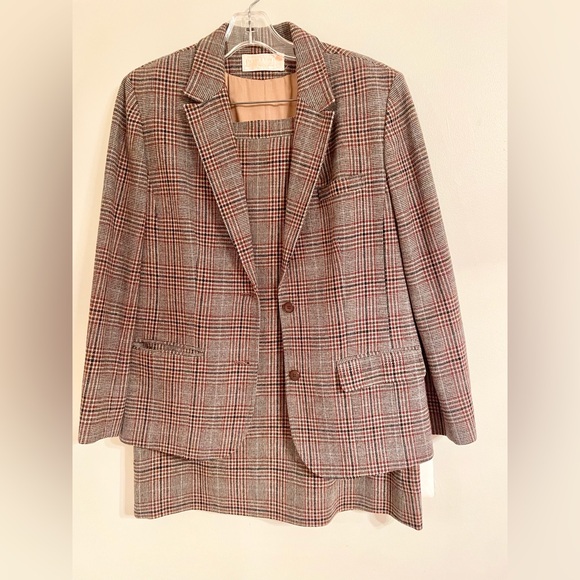 Vtg Pendleton Brown Plaid 100% Wool Blazer Skirt Suit Set- Excellent Condition - Picture 1 of 14
